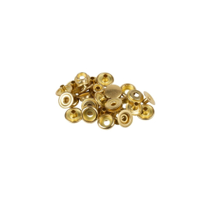 Press studs for seamless medium-weight fabrics