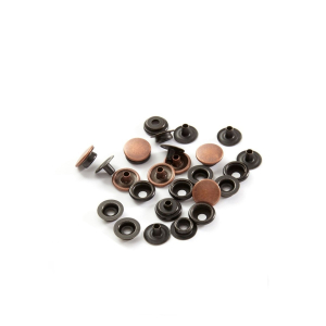 Press studs for seamless medium-weight fabrics