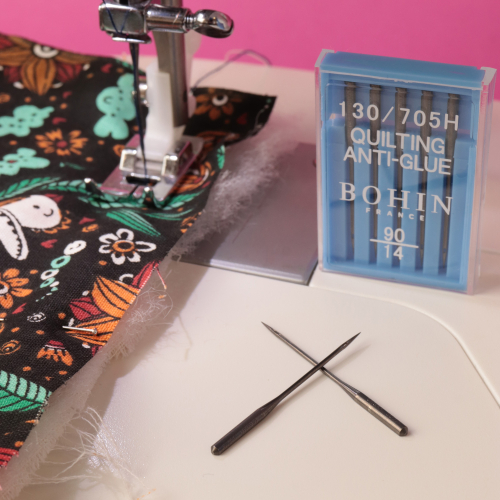 Quilting anti-glue machine needles