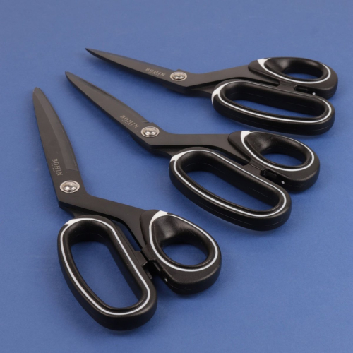 Professional sewing scissors